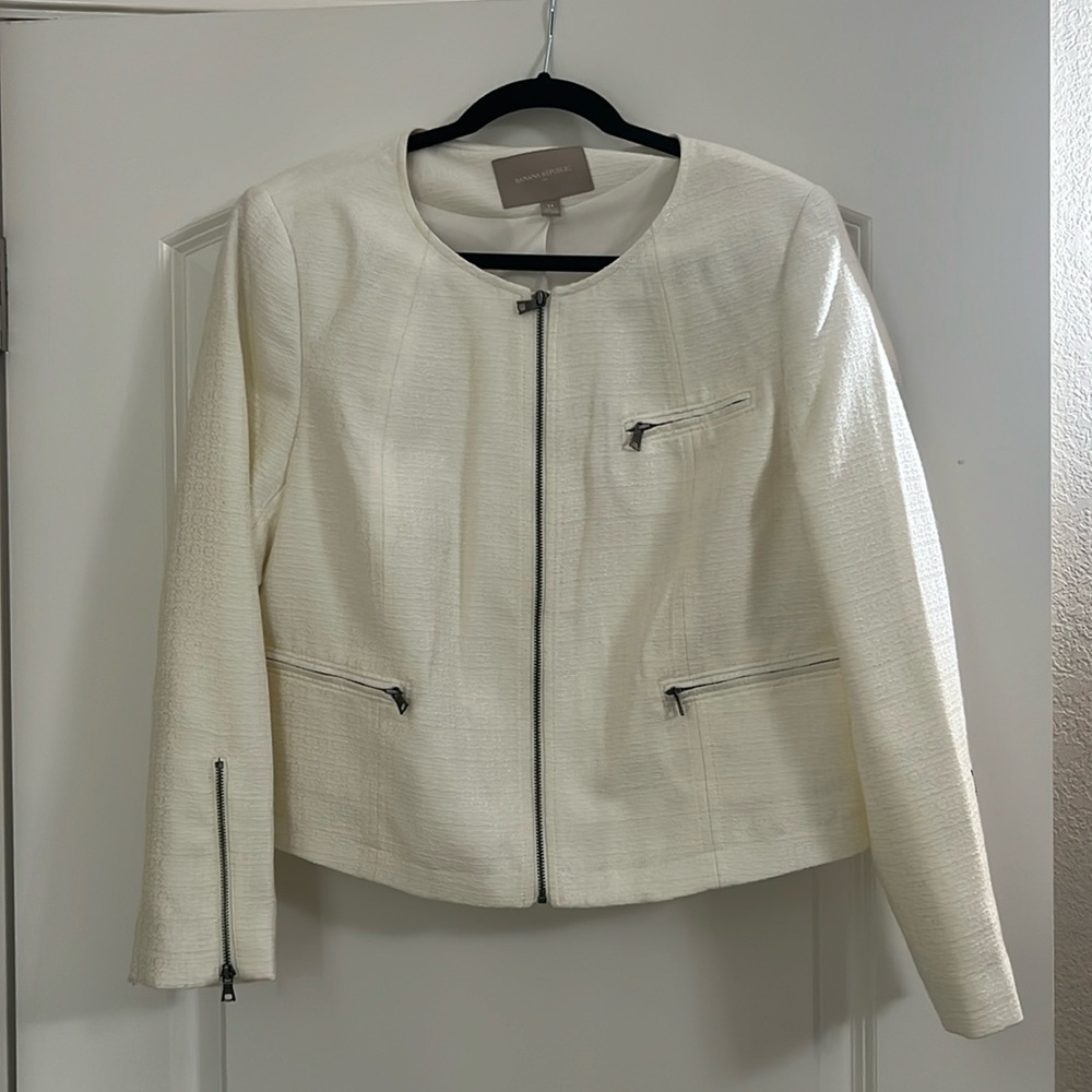 Banana Republic Cream color blazer size 14